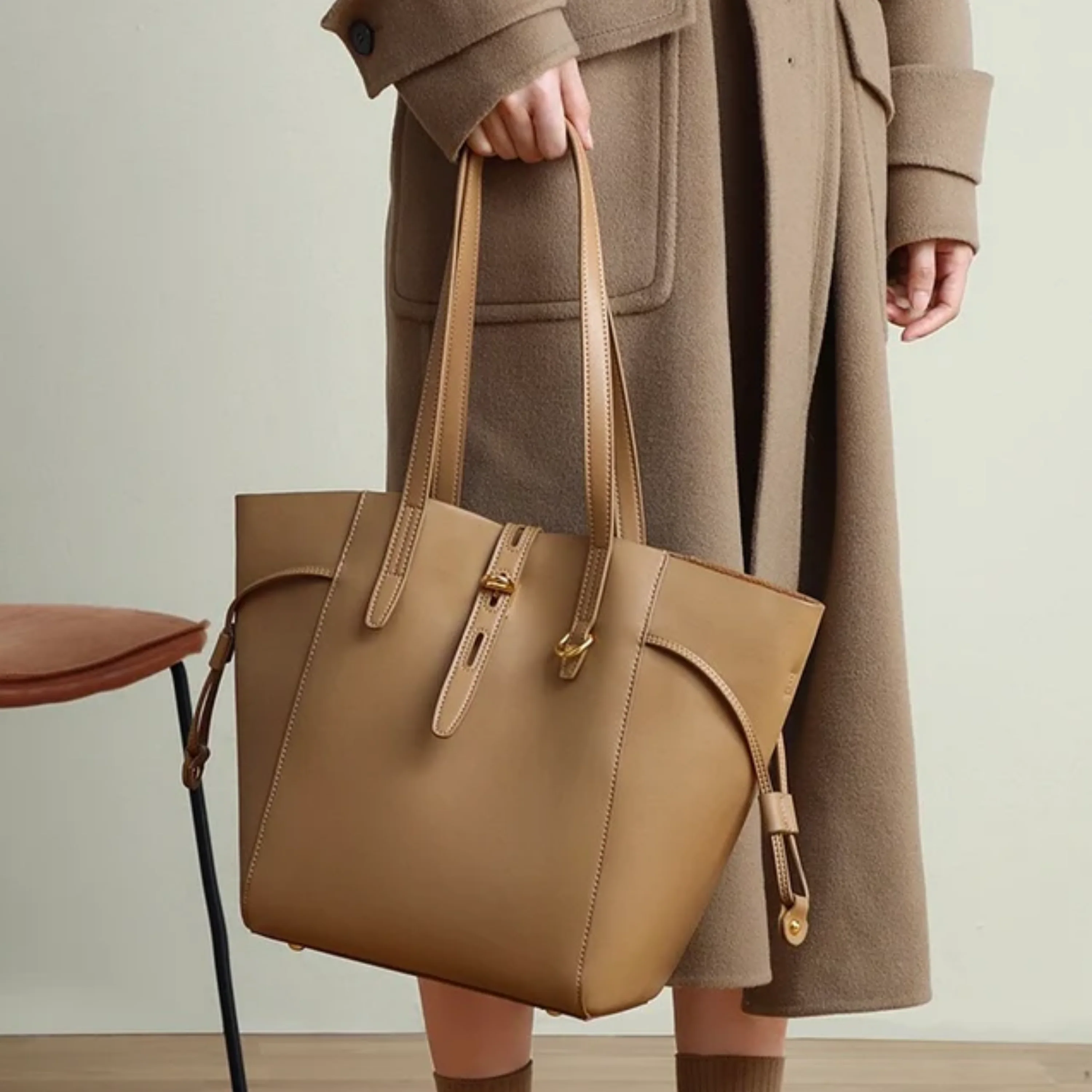 Alina Genuine Leather Vintage Lock Buckle Tote Bag - Image 5