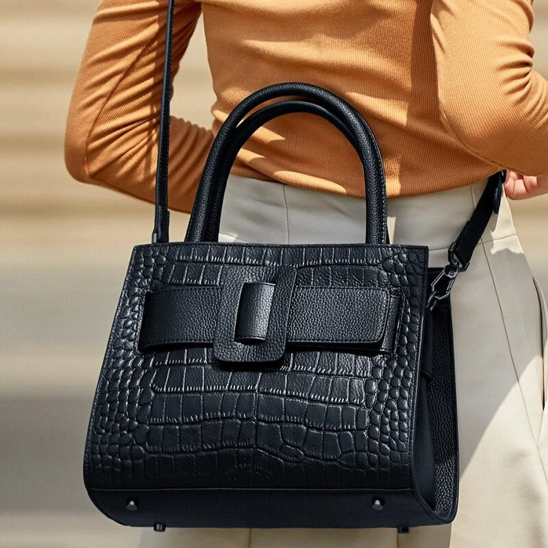 Amelia Leather Tote Bag – Elegant and Practical - Image 6
