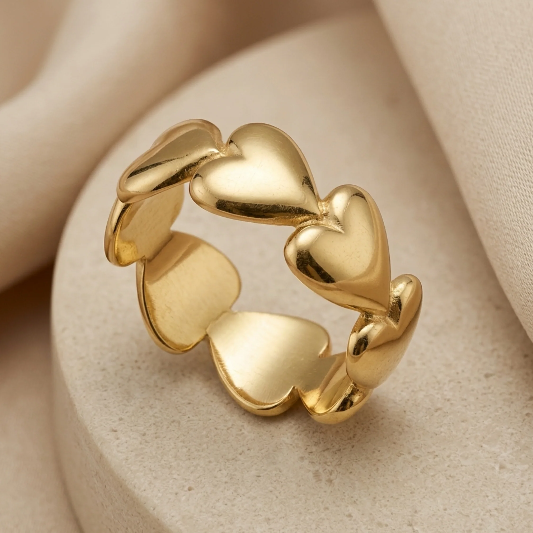 Amorette Passion Heart Ring