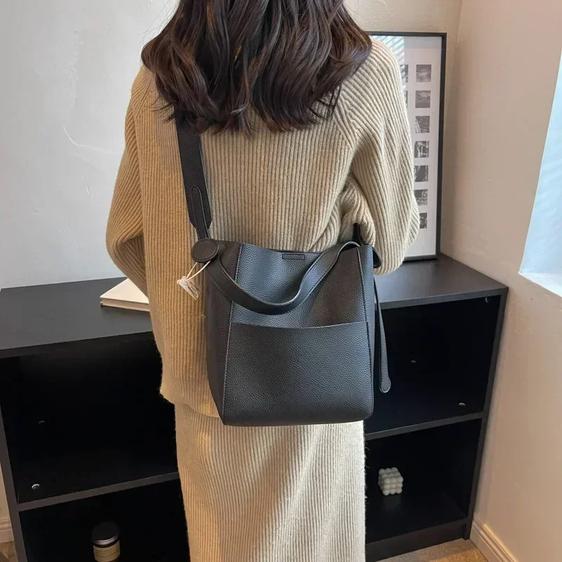 Aria Grace Handbag – Effortless Elegance for Every Day - Image 5