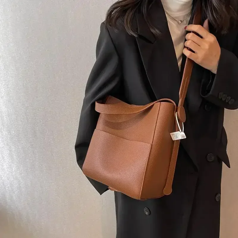 Aria Grace Handbag – Effortless Elegance for Every Day - Image 6