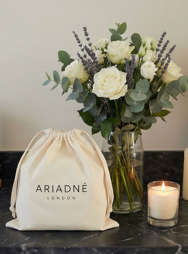 Ariadné Dust Bag Cover - Image 2