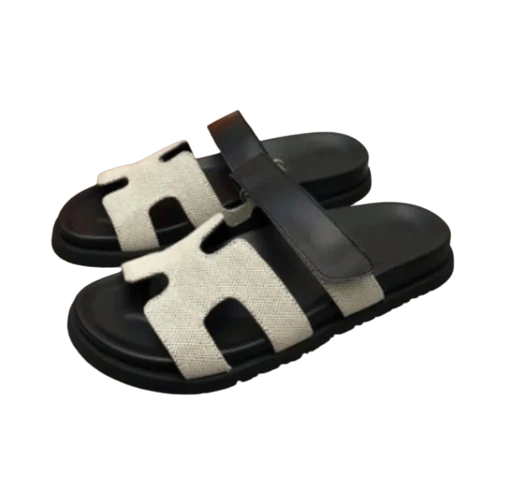 Ariadne Sandles - Image 14