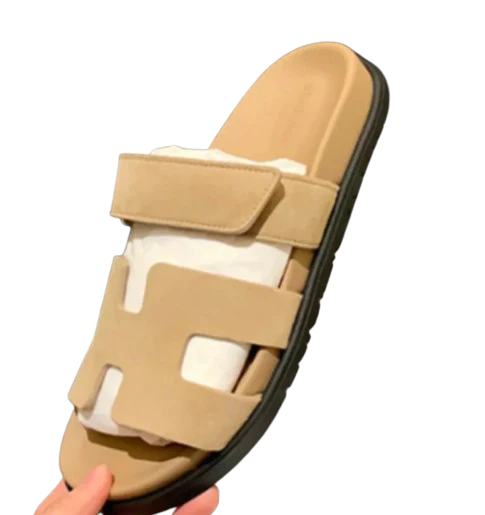 Ariadne Sandles - Image 16