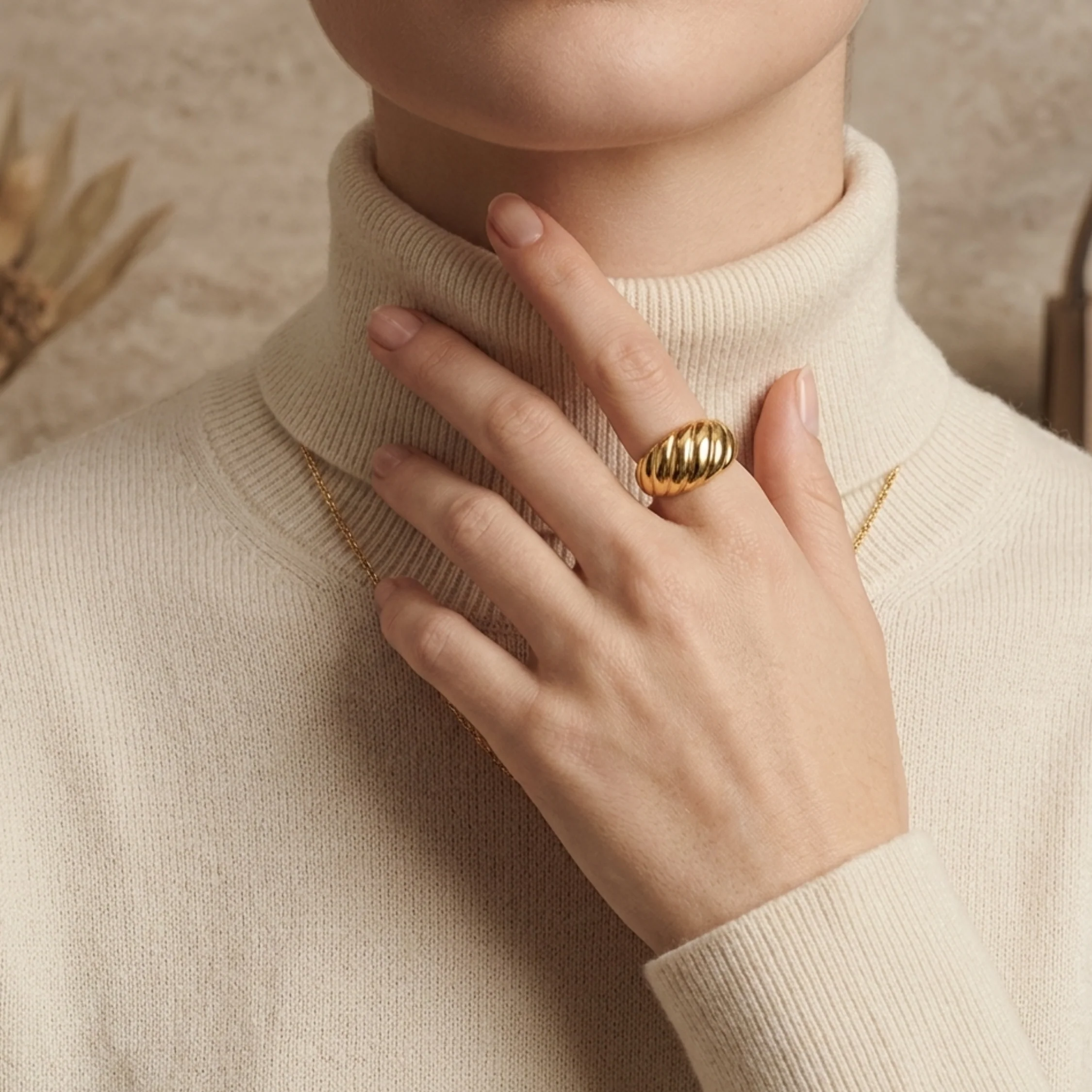 Ariesse Croissant Curve Ring - Image 3
