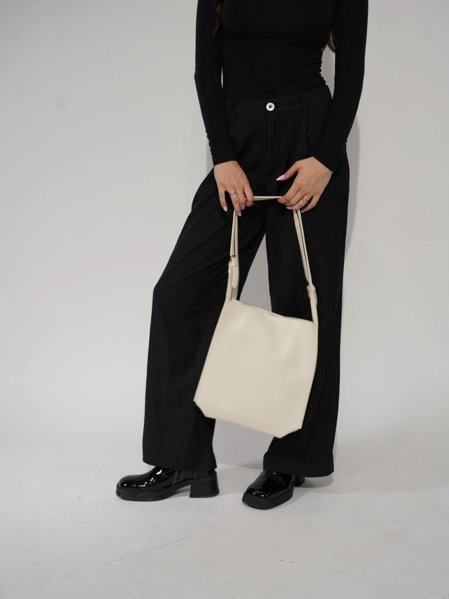 Arya Daily Chic Vegan Leather Shoulder Bag - Image 14