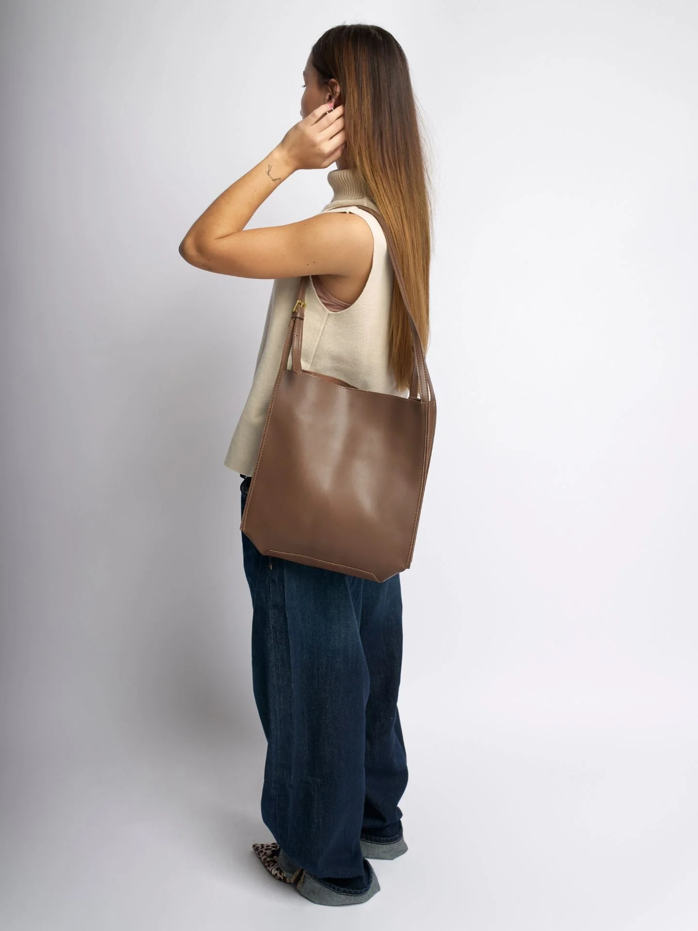 Arya Daily Chic Vegan Leather Shoulder Bag - Image 7