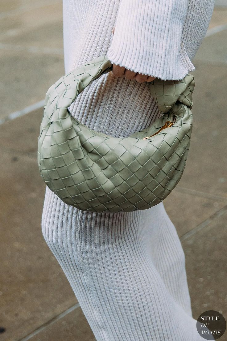 Aurelle Woven Midi Bag - Image 8