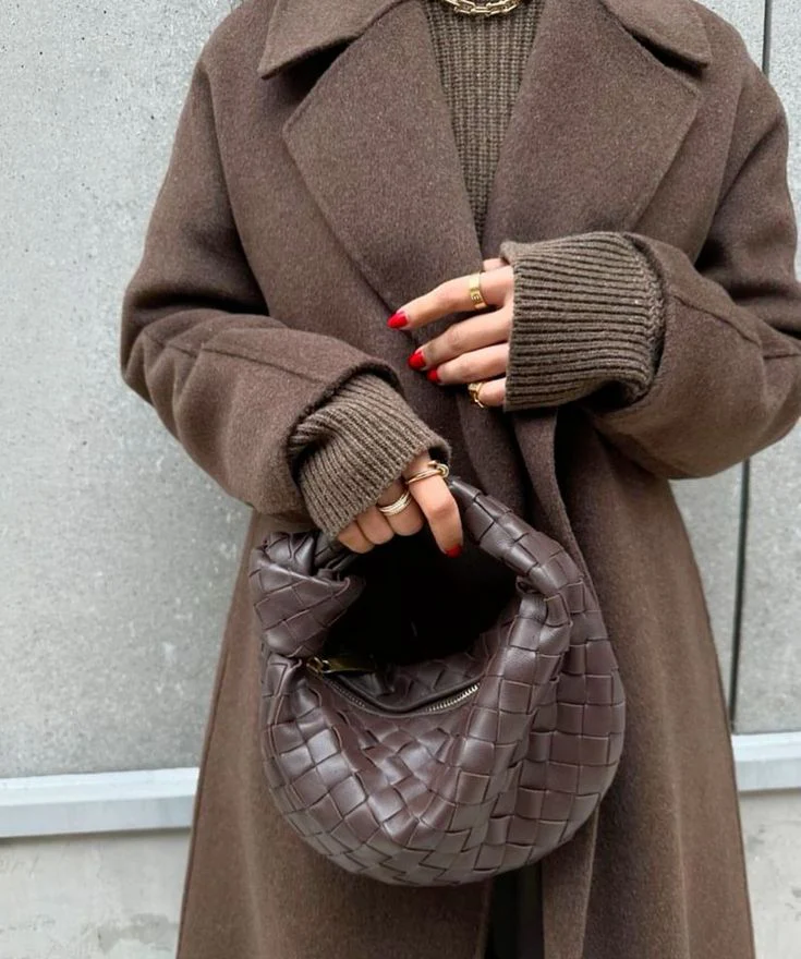 Aurelle Woven Midi Bag - Image 9