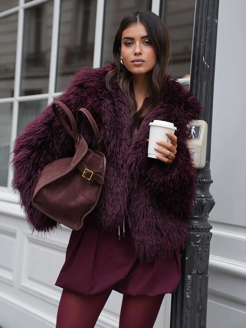 Sophisticated Suede Handbag - Image 17