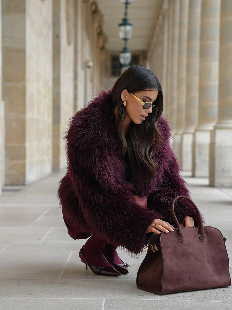 Sophisticated Suede Handbag - Image 20