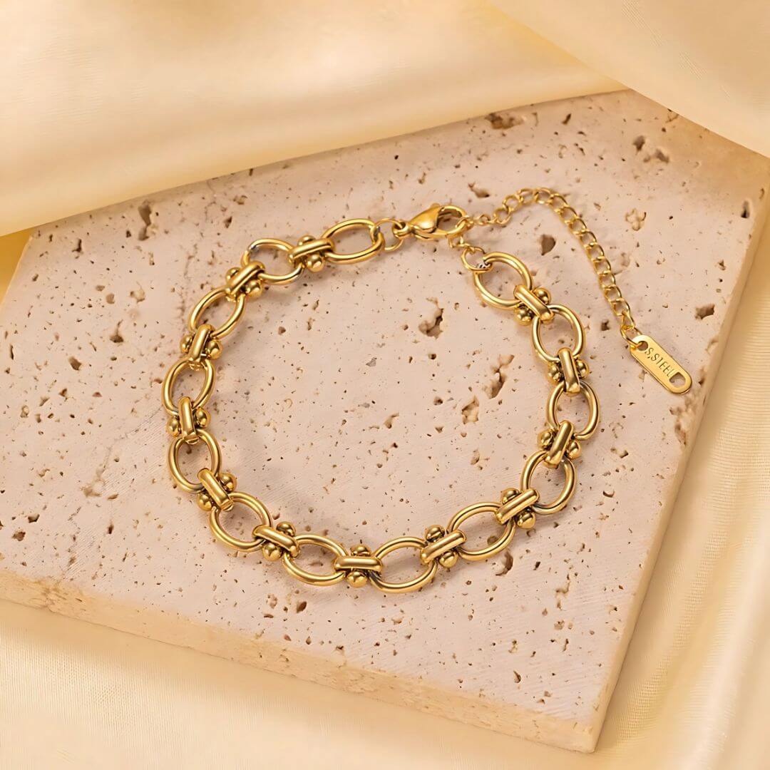 18K Gold Plated Oval Link Bracelet – Bold & Elegant Chain Jewelry - Image 2
