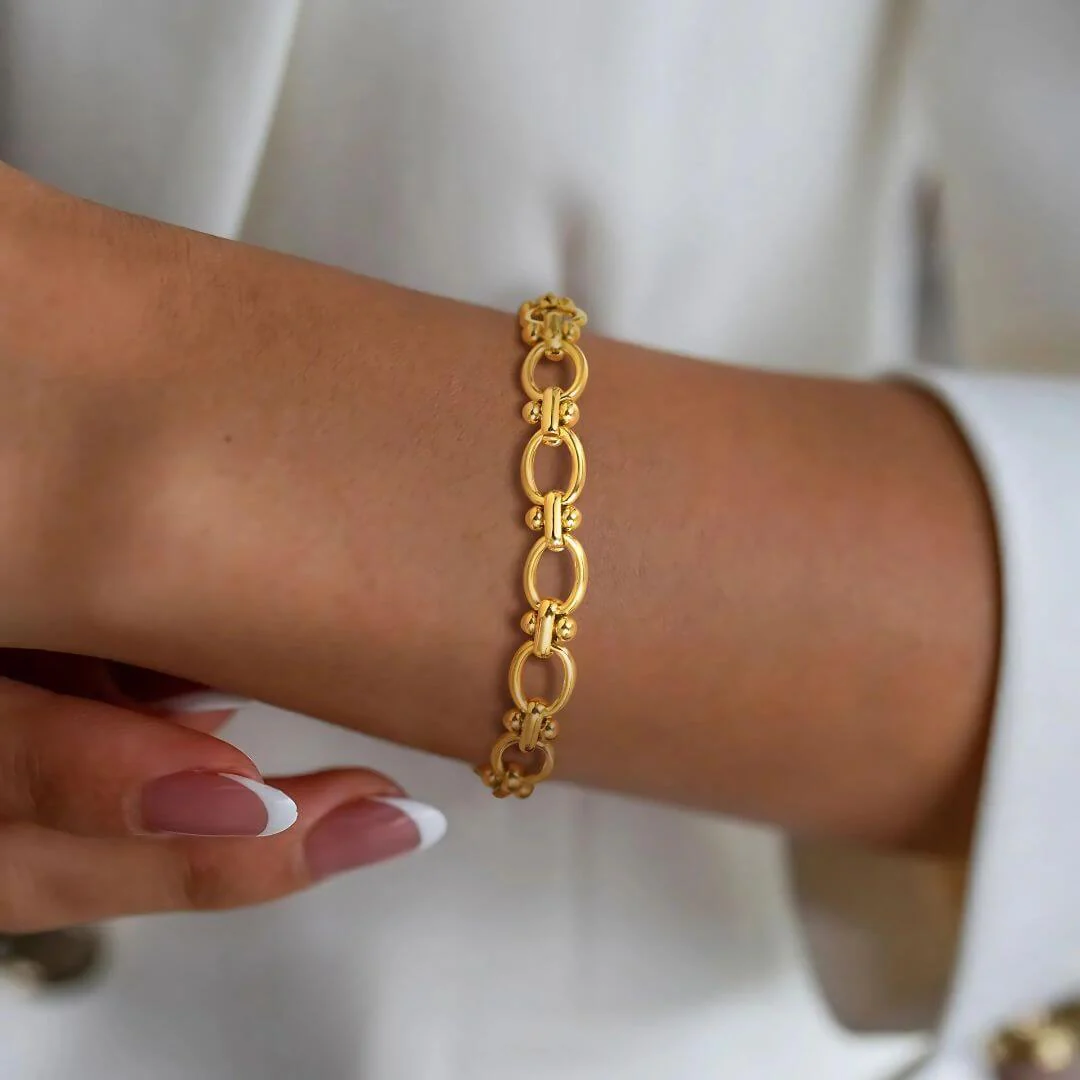 18K Gold Plated Oval Link Bracelet – Bold & Elegant Chain Jewelry - Image 3