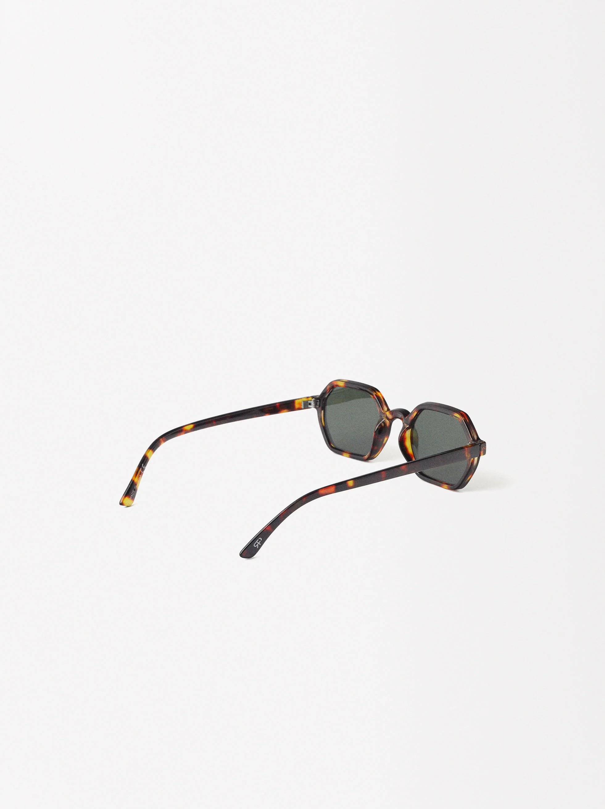 Retro Chic Tortoise Shell Polarized Sunglasses - Image 2