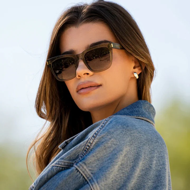 Eternal Chic Women's Polarized Square Sunglasses - Image 8