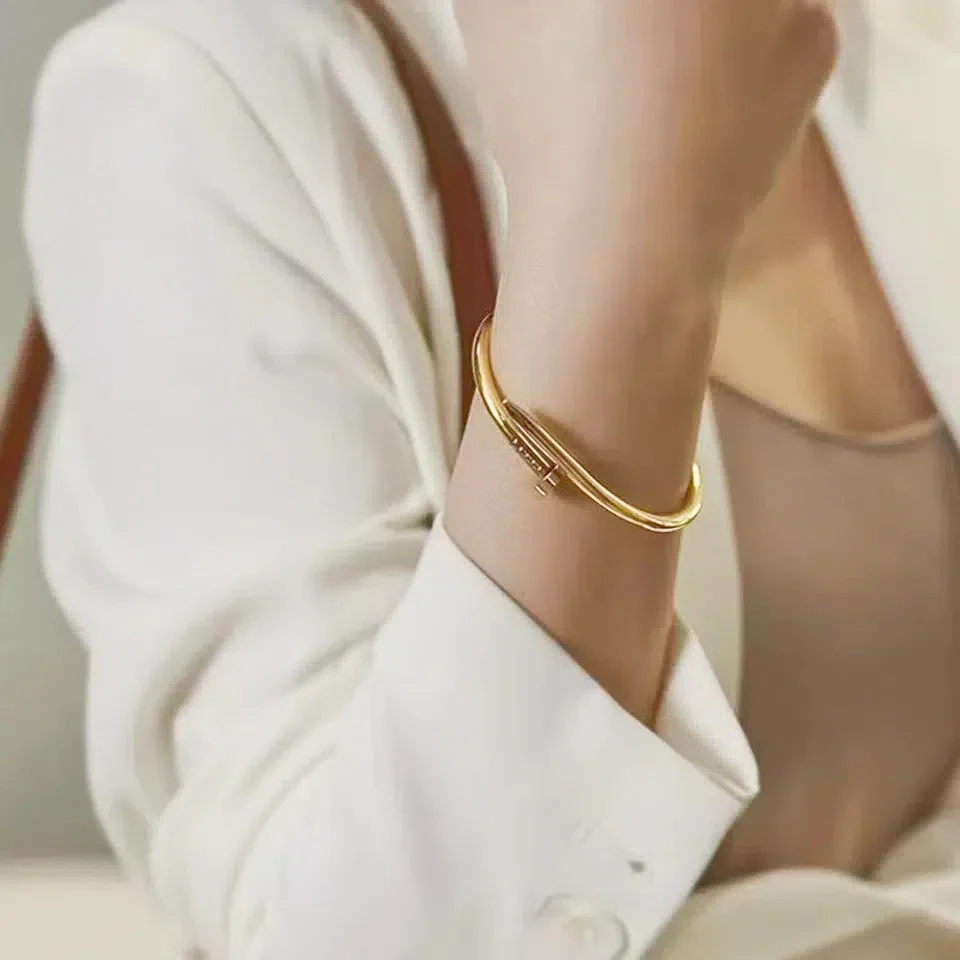 Dazzling Nail Style Non-Fading and High-Quality Bracelet - Image 6
