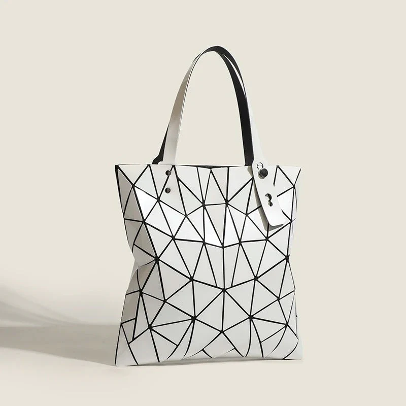 Diamond Luxe Quilted Tote - Image 4