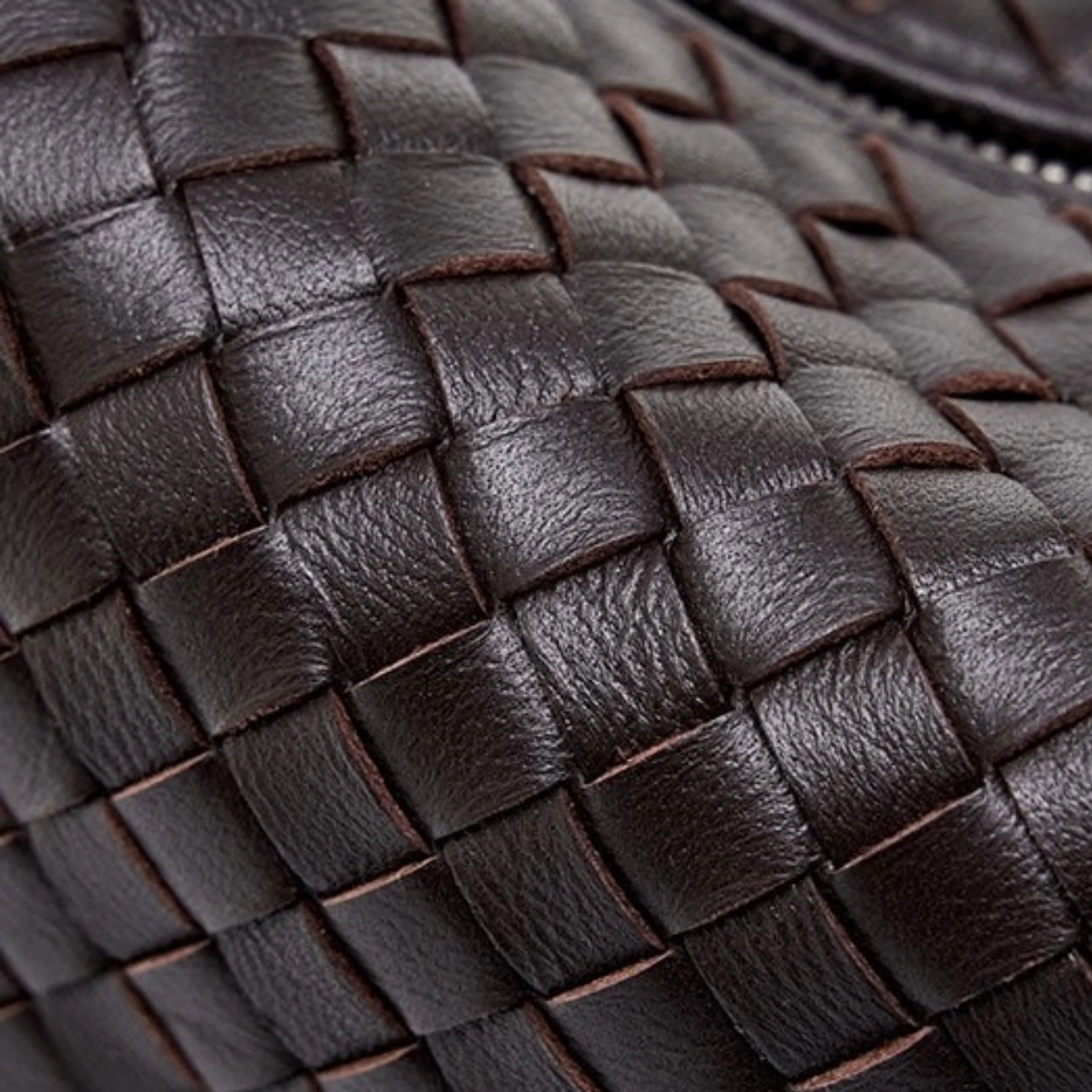 Elaréa Genuine Sheepskin Leather Woven Clutch Bag with Chain Strap - Image 9