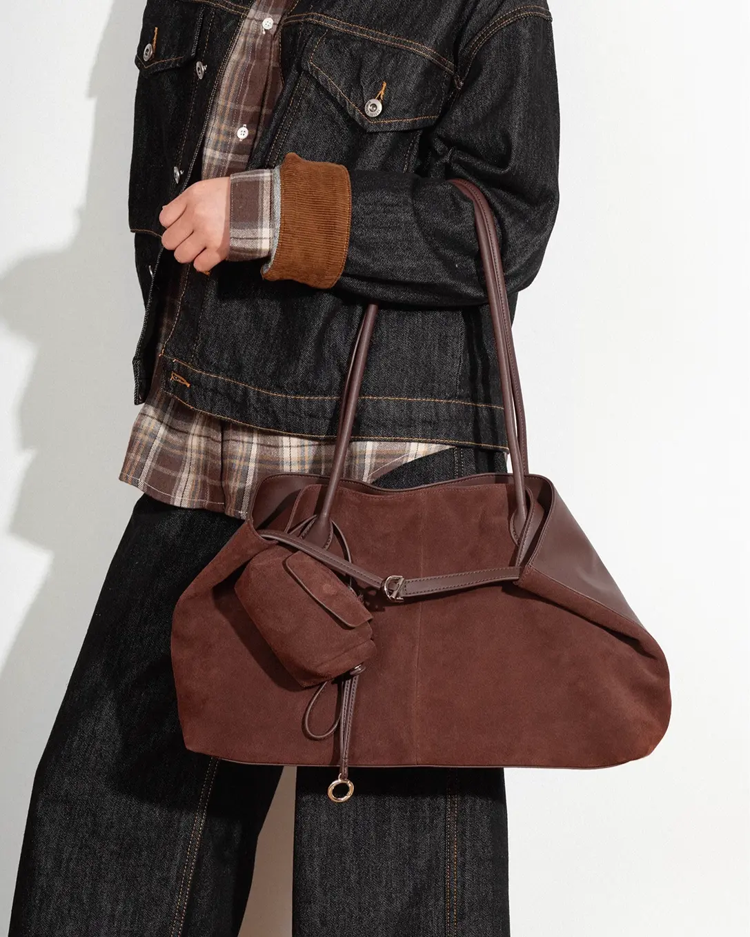 Elegant Vegan Suede Commuter Tote - Image 15