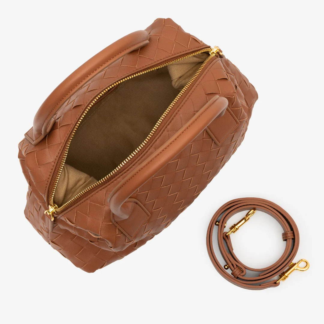 Elegant Clara Leather Handbag – Timeless Style for Everyday Use - Image 5