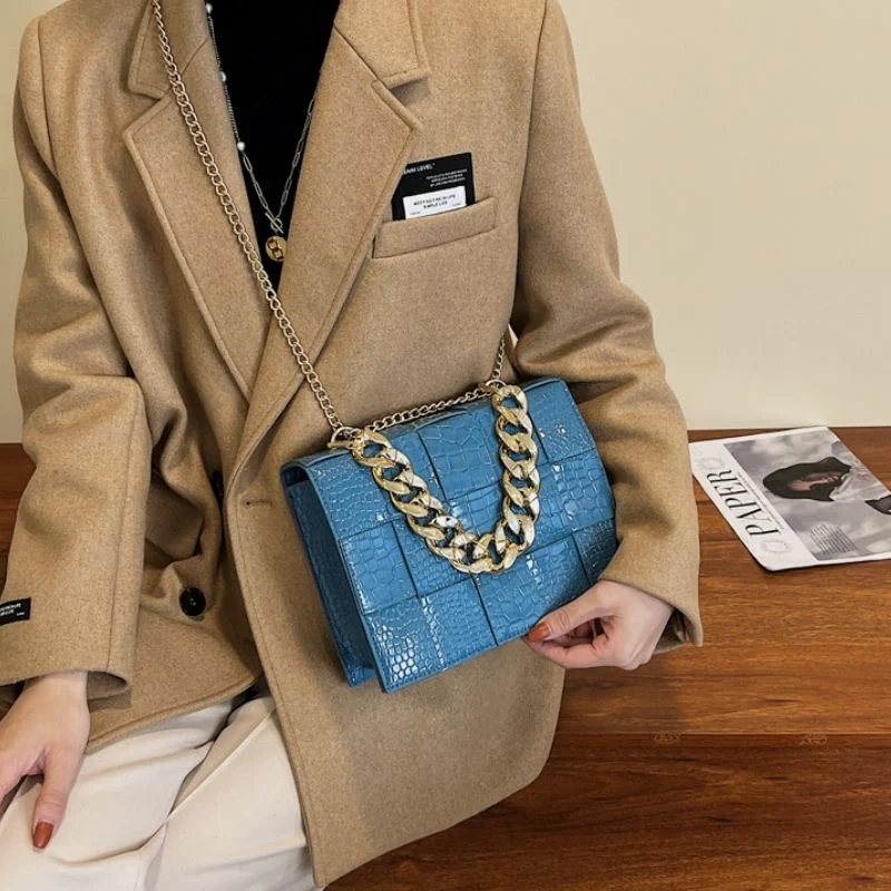 Elegant Crocodile Leather Crossbody Styled Bag – Stylish and Practical for Every Occasion - Image 10
