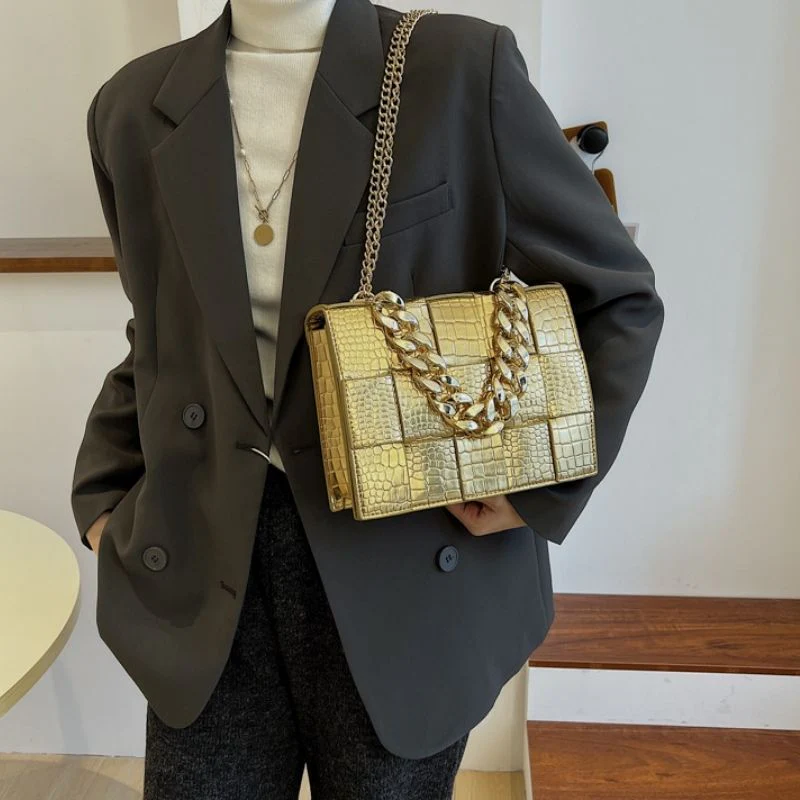 Elegant Crocodile Leather Crossbody Styled Bag – Stylish and Practical for Every Occasion - Image 11