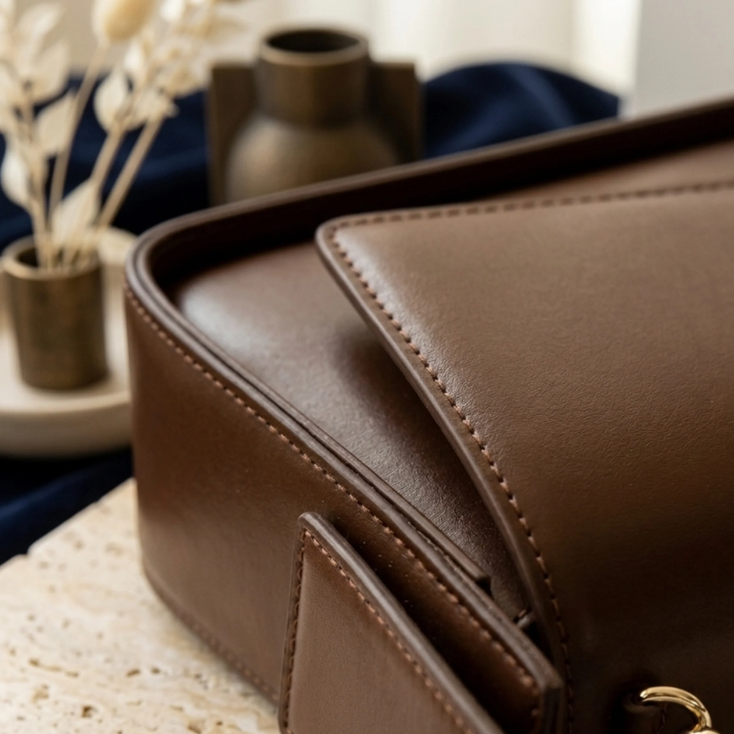 Elowen Vintage Shoulder Bag - Image 5