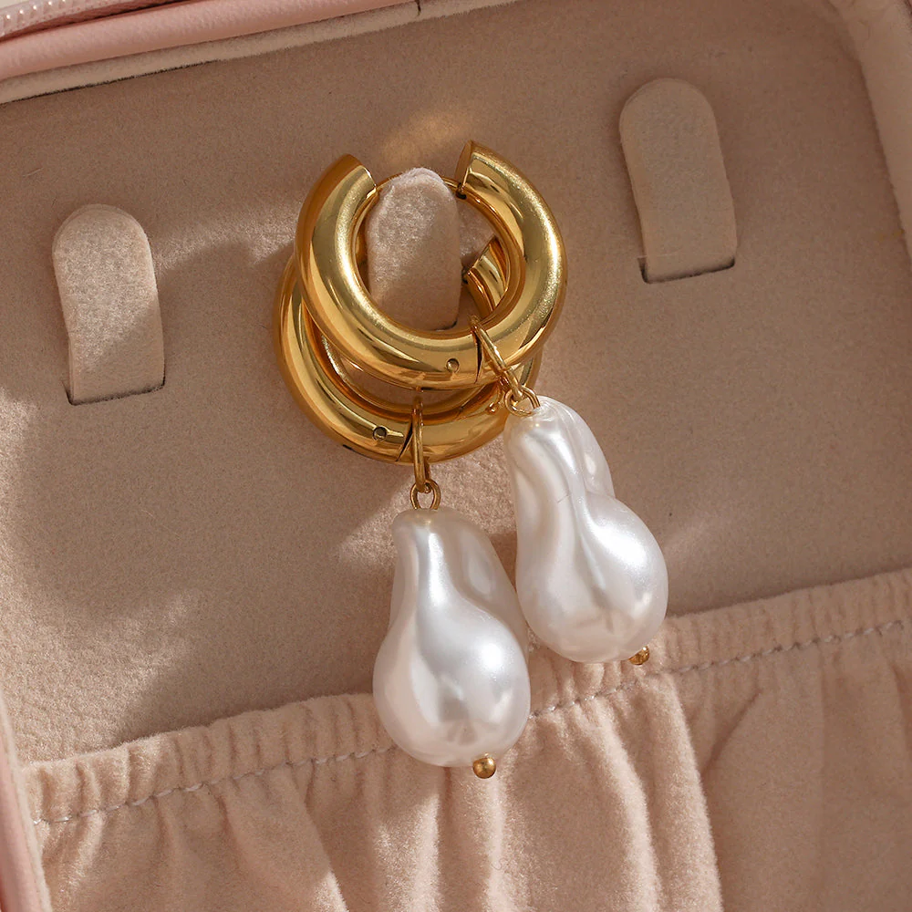 Ethereal Elegance Teardrop Earrings - Image 4