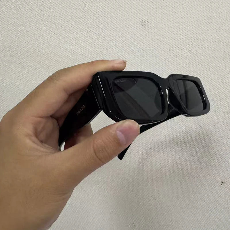 Ekon All Black Polarized Sunglasses - Image 5