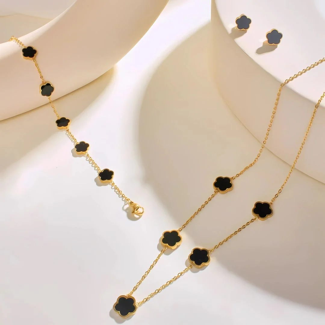 Clover Harmony Jewelry Set - Necklace, Bracelet & Earrings - Image 3