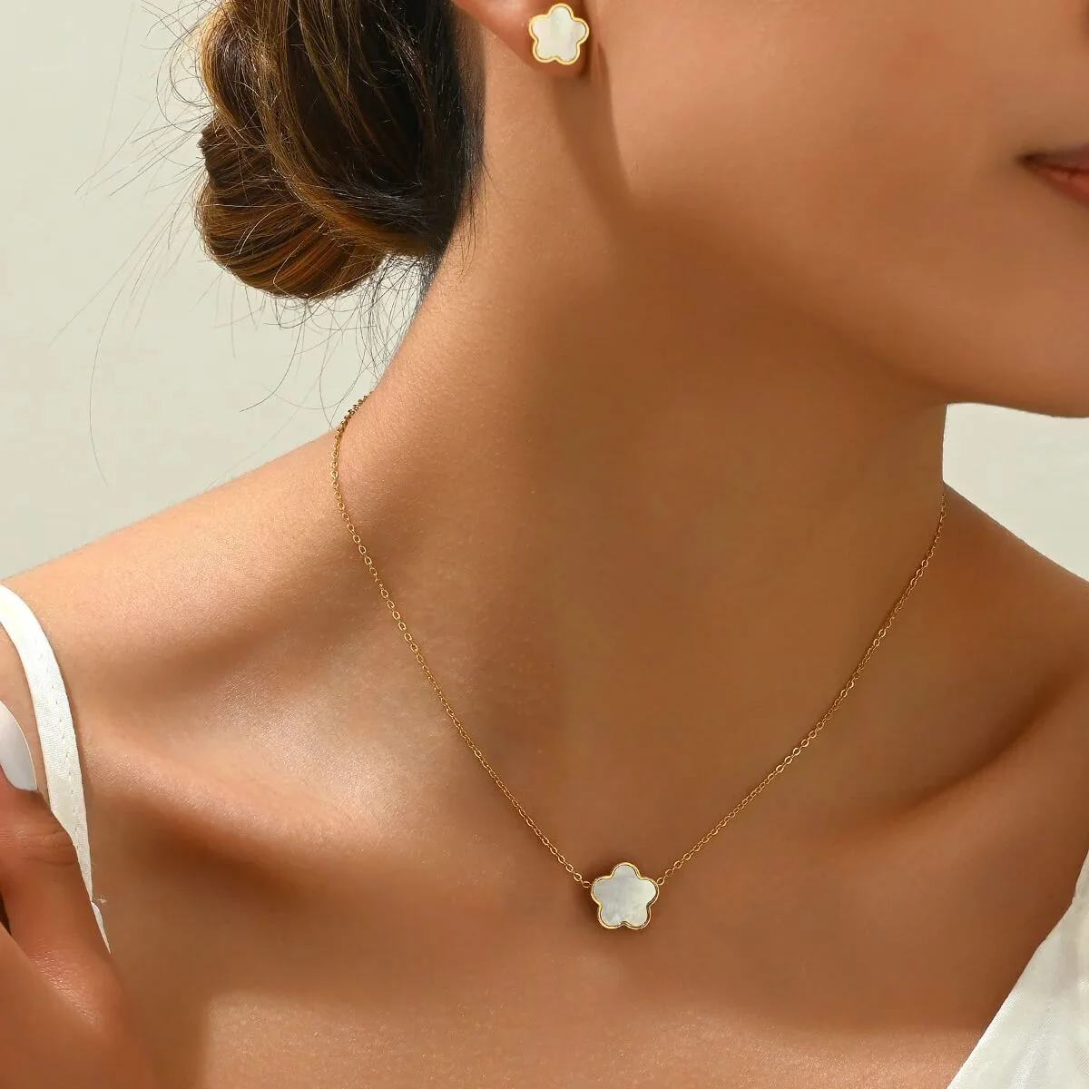 Elegant Five Leaf Clover Necklace & Earrings Set - Luxury Jewelry Set - Image 5