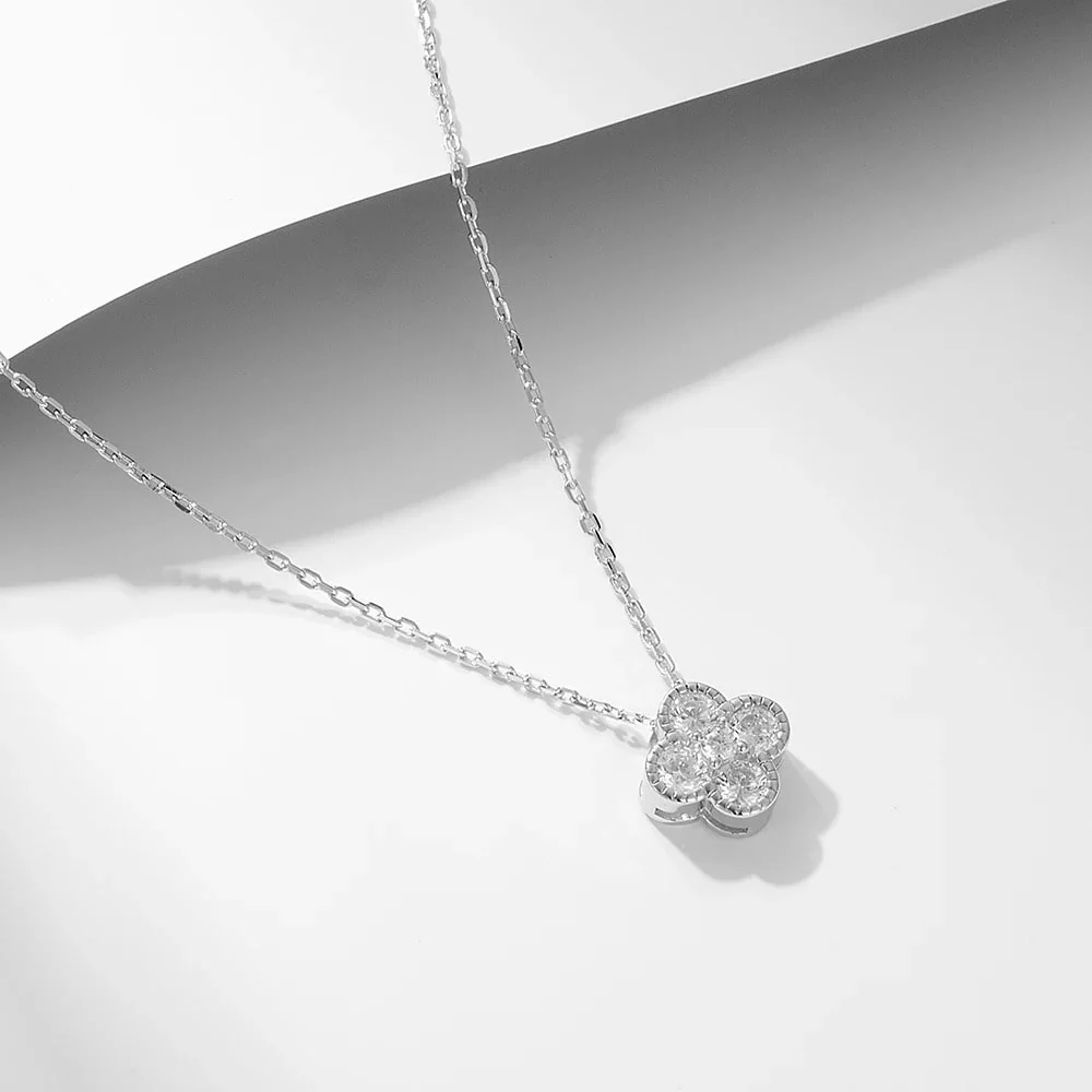 FOUR LEAF CLOVER DIAMOND PENDANT NECKLACE - Image 5