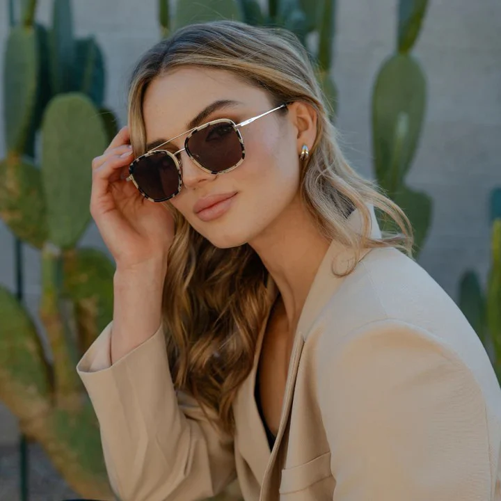 Aurora Luxe Polarized Aviator Sunglasses - Image 5