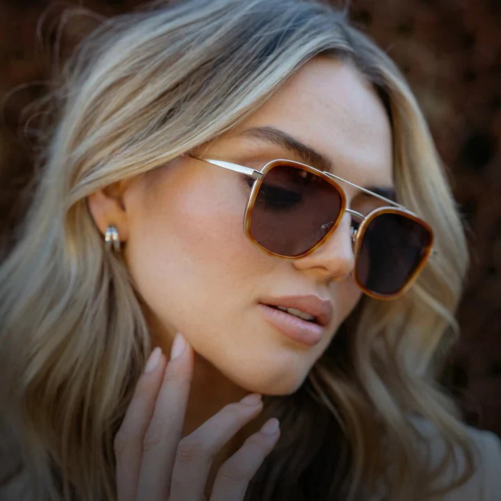 Aurora Luxe Polarized Aviator Sunglasses - Image 6