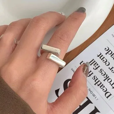 Handmade Geometric Lined Hug 925 Sterling Silver Ring for Women - Image 4
