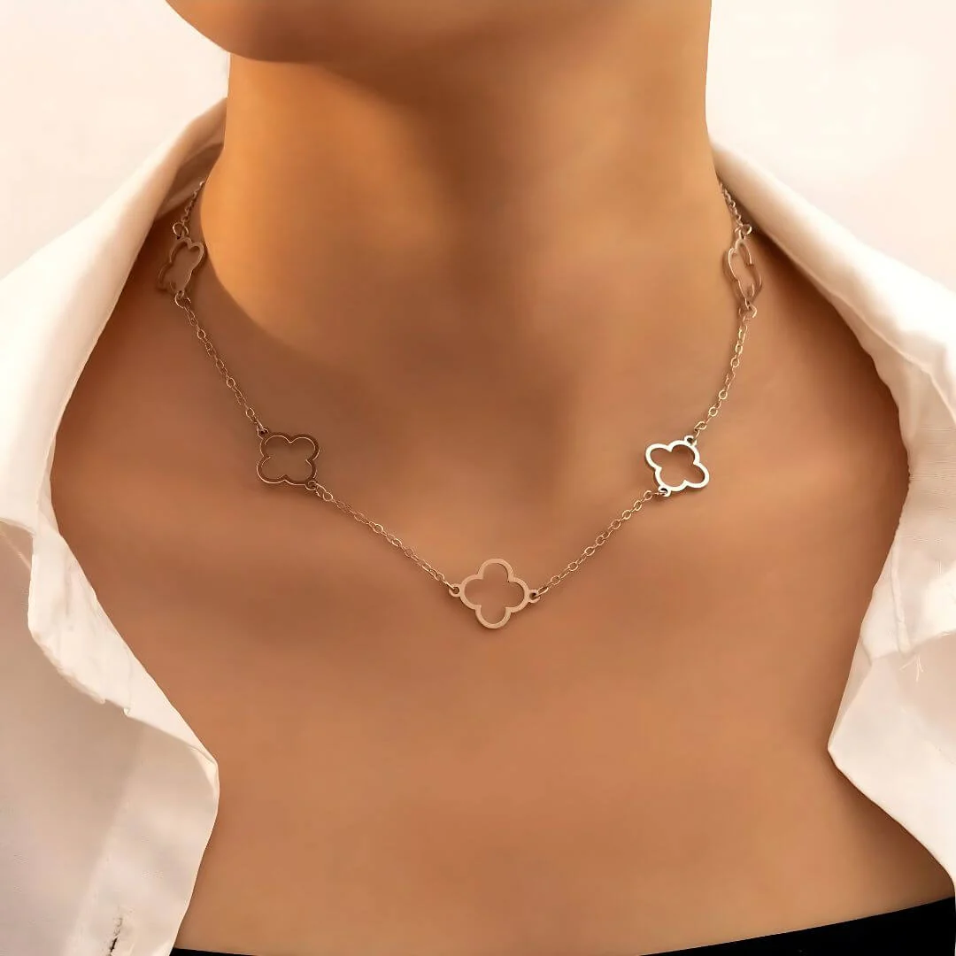 Elegant Hollowed Clover Pendant Necklace – Timeless Grace for Every Occasion - Image 4