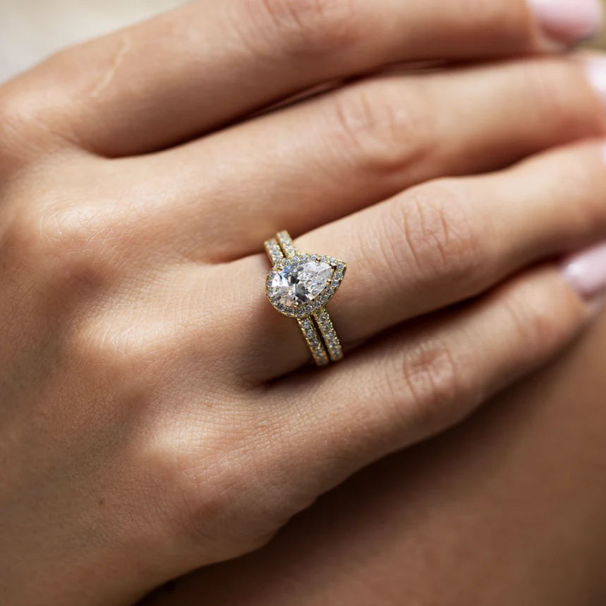 Isabella Moissanite Gold Ring - Image 2