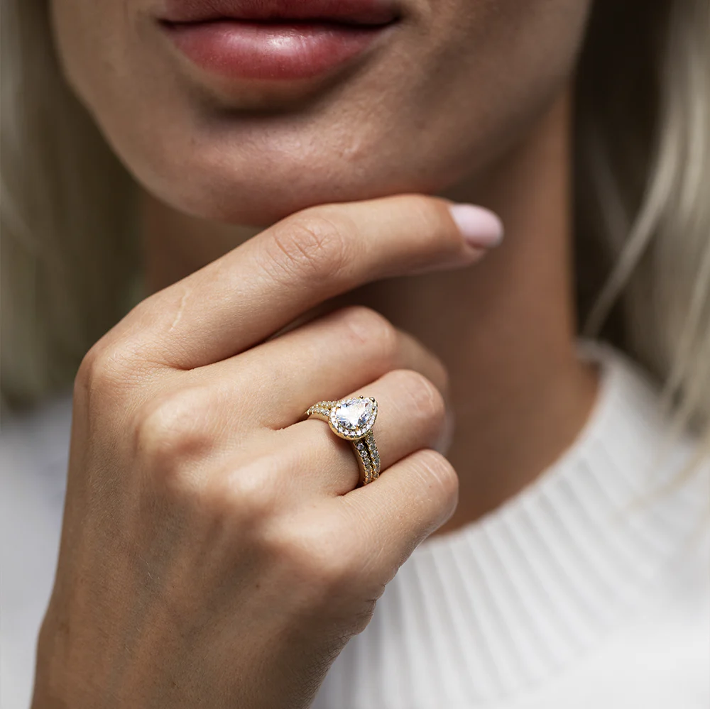 Isabella Moissanite Gold Ring - Image 6