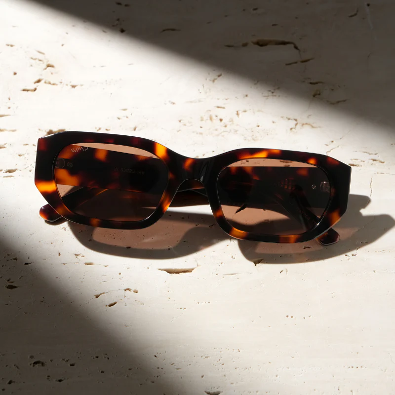 Urban Chic Polarized Rectangular Sunglasses - Image 9