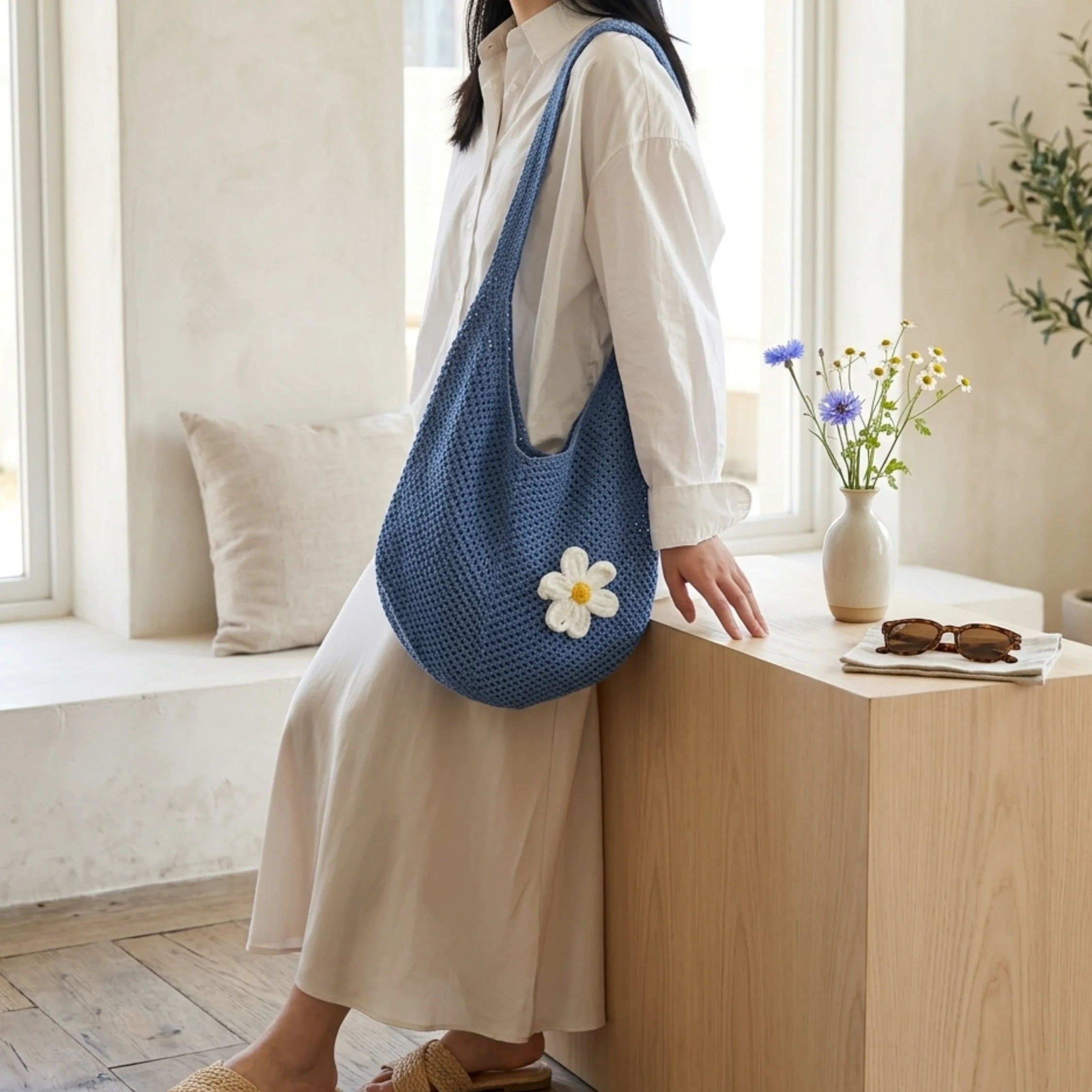 Lone Petal Hollow-Out Knitted Tote Bag – Sustainable Bag - Image 2