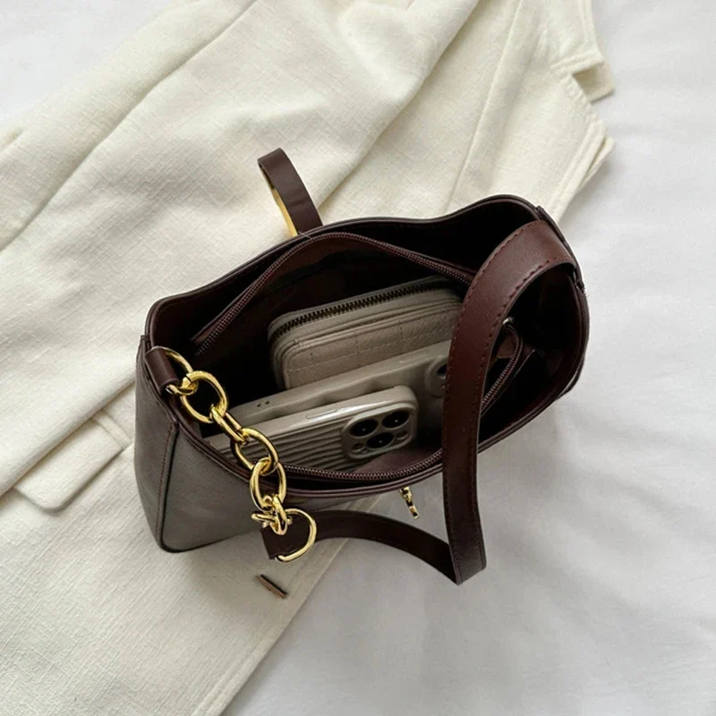 Luxe Waterproof Handbag – Style and Durability in One - Image 3