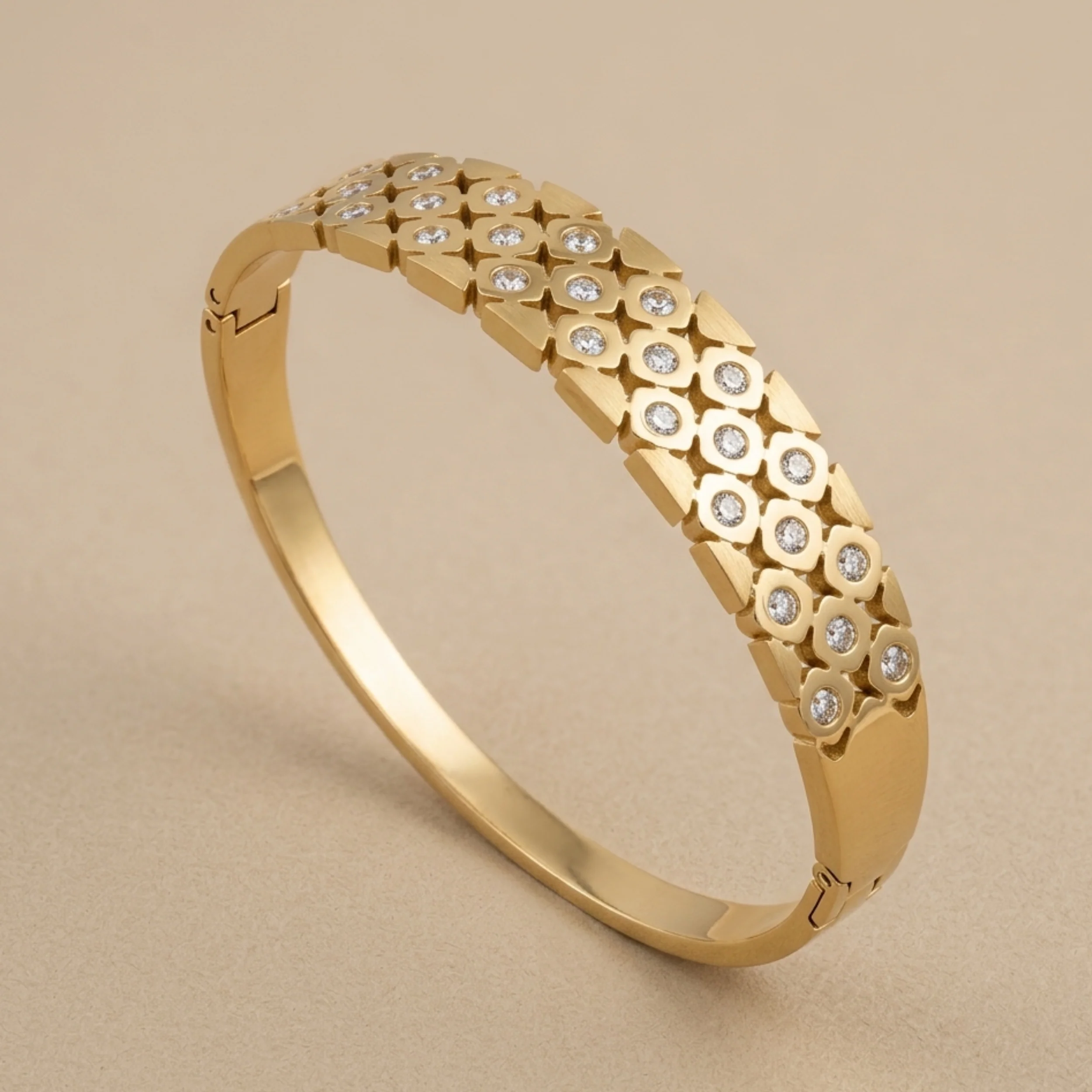 Mariselle Celestial Shine Bangle