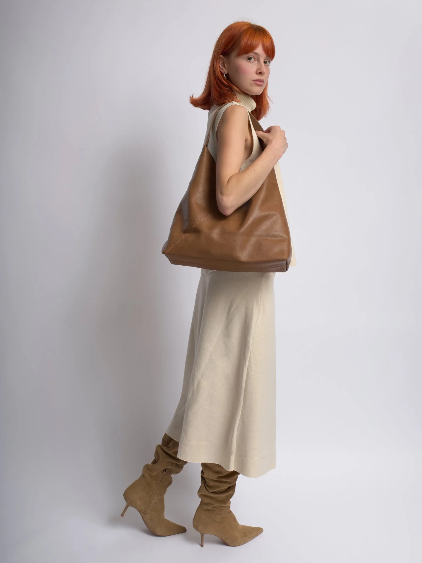 Olivia Leather Shoulder Bag - Image 15