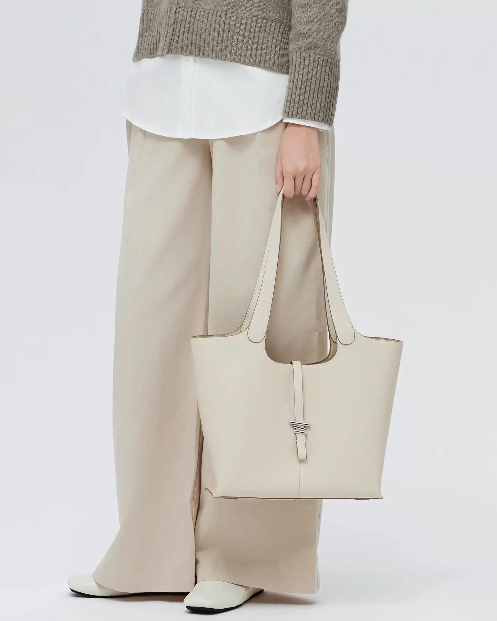 Professional Elegance Leather Laptop Tote - Image 13