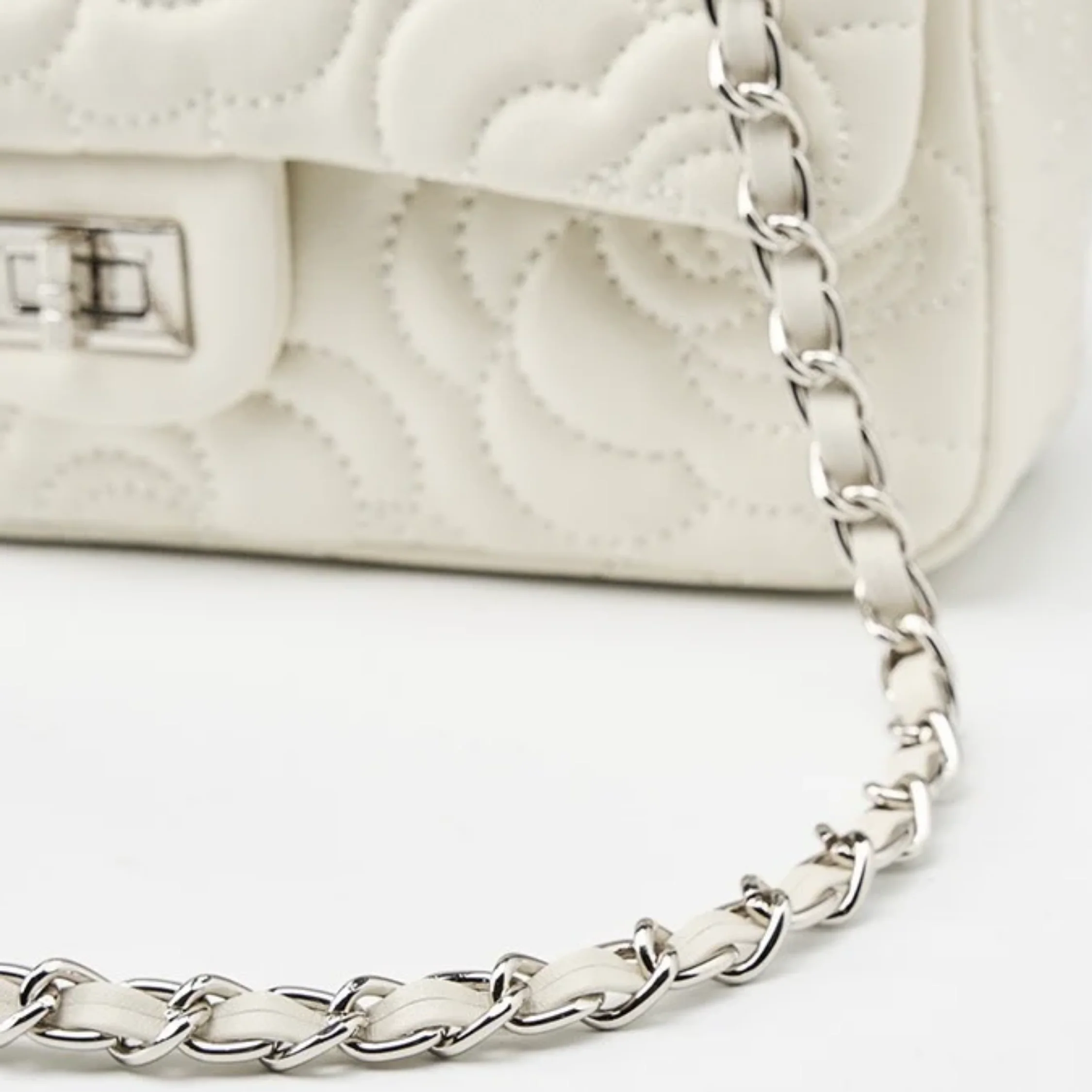 Ravienne Genuine Sheepskin Chain Crossbody Bag - Image 8