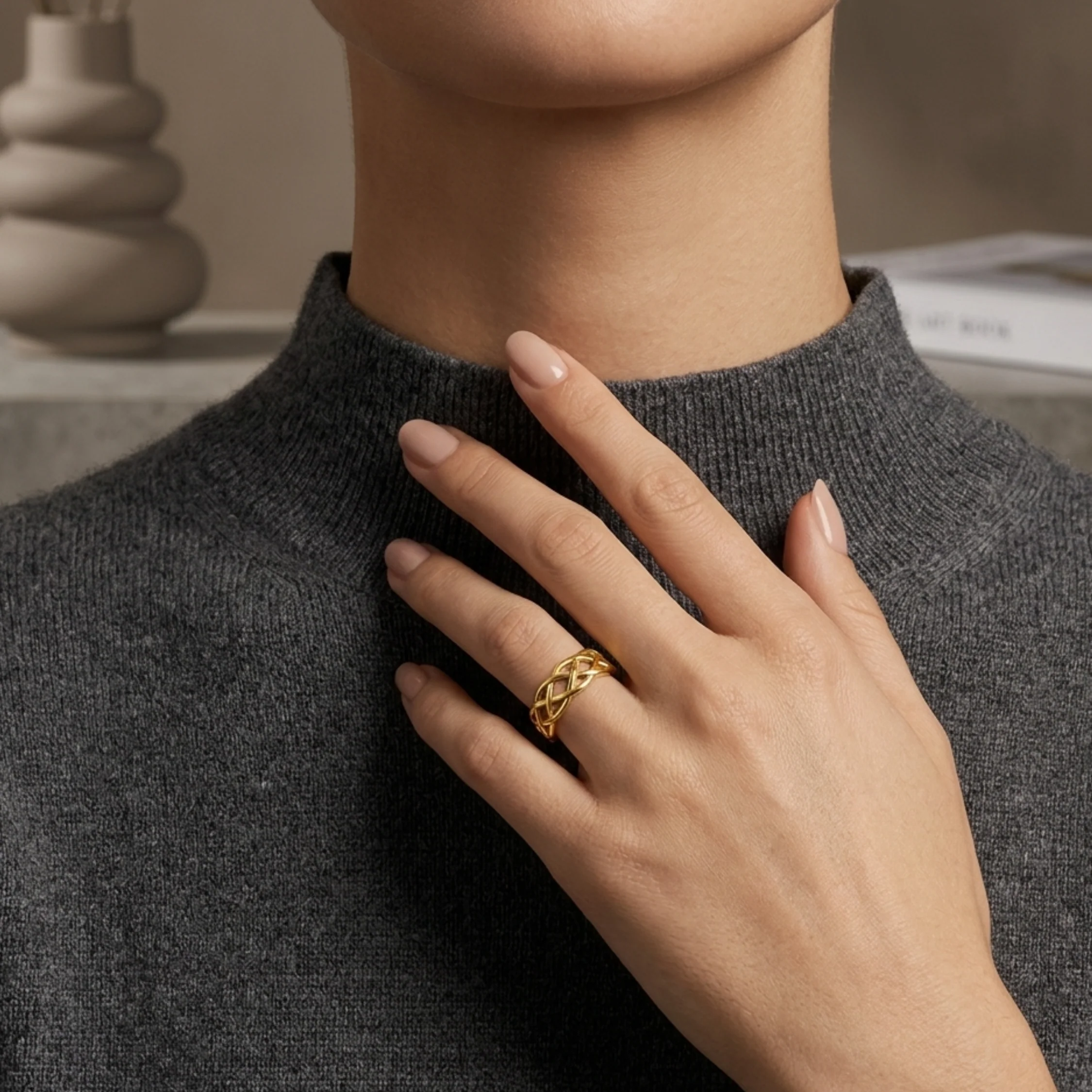 Reynia Interlace Gold Ring - Image 5