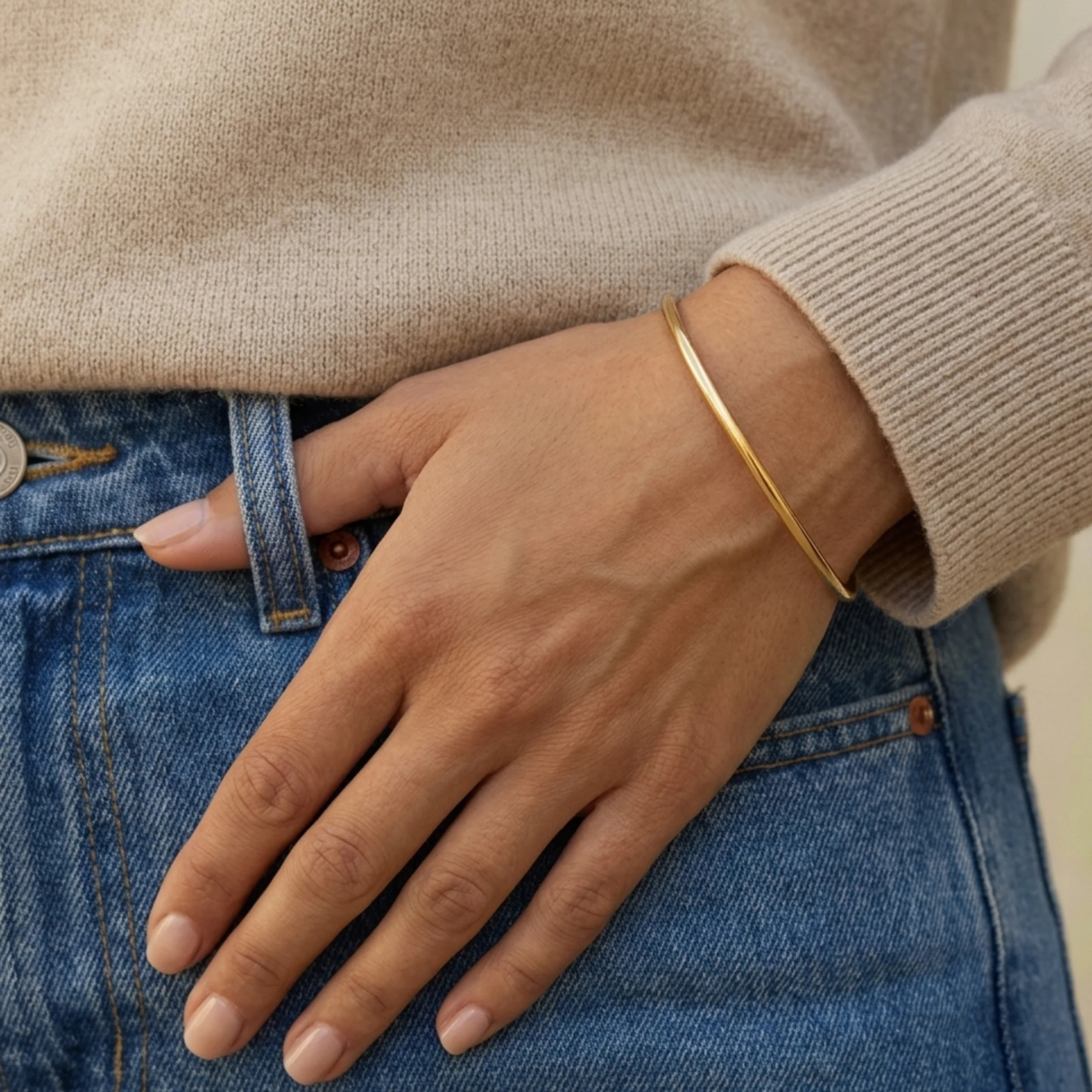 Sabina Classic Round Bangle - Image 5