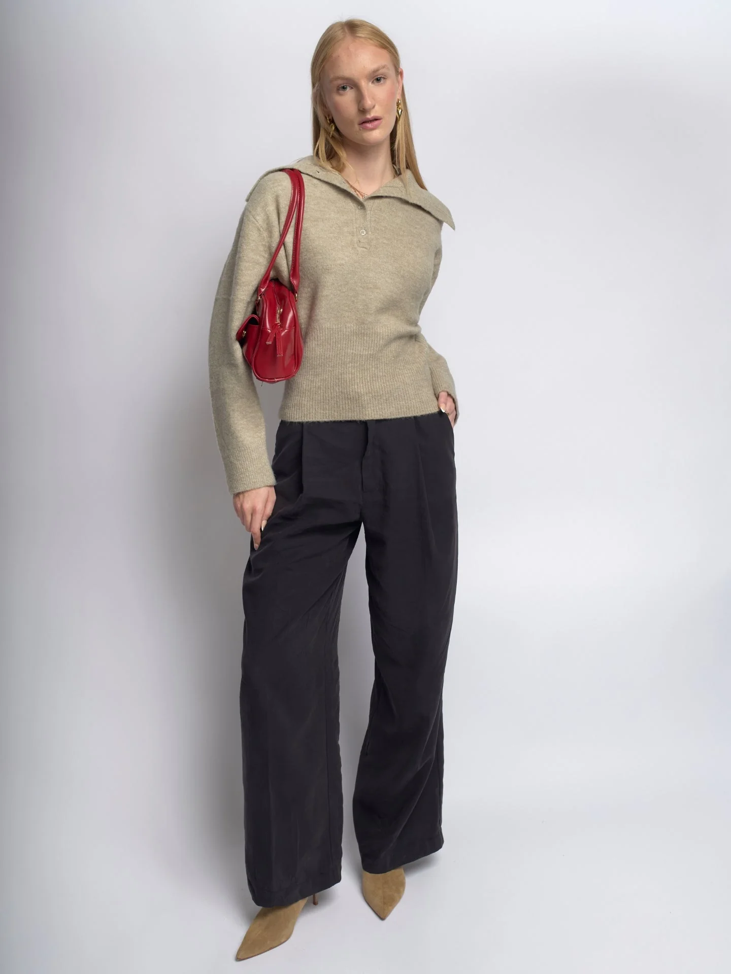 Sleek Leather Tote - Image 10