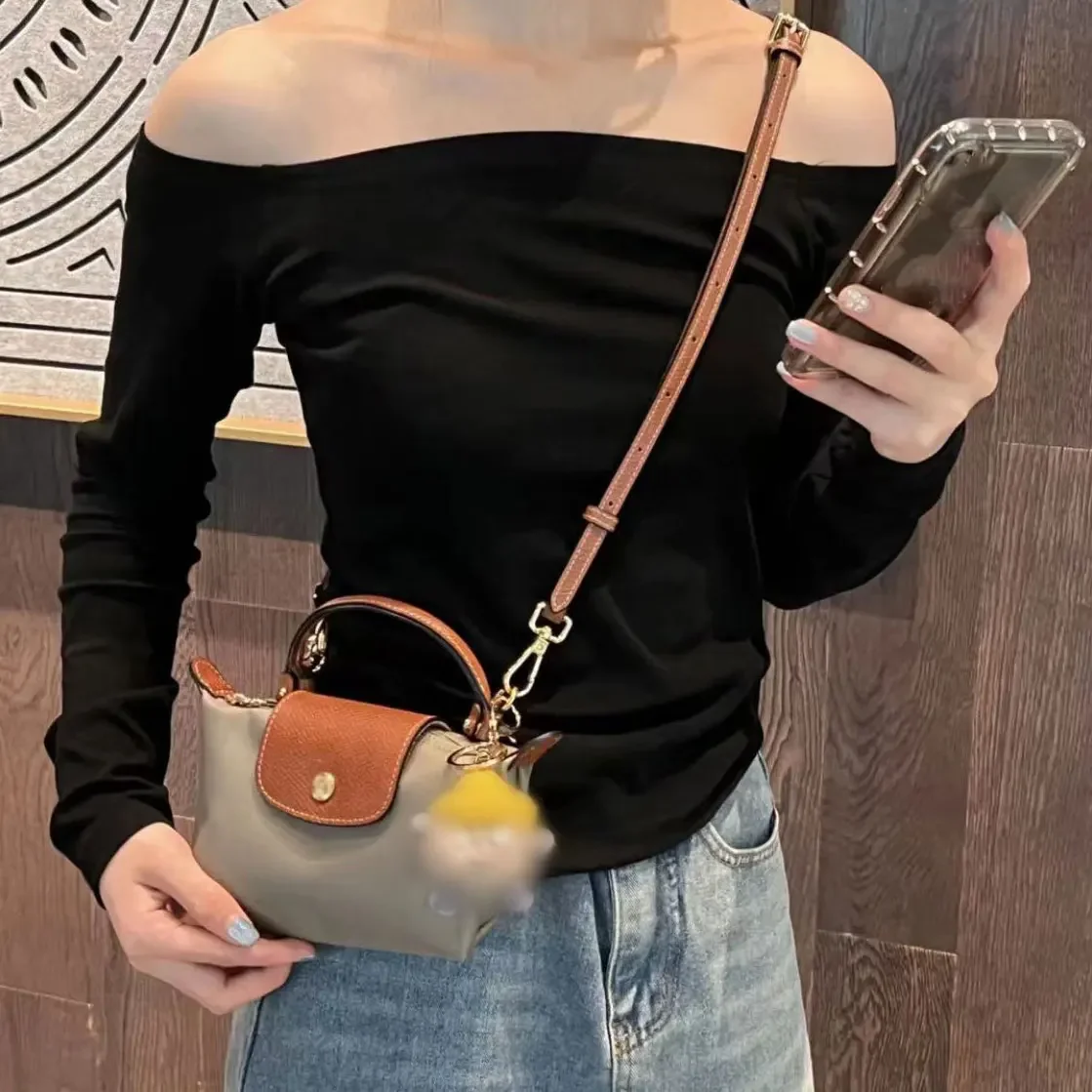 Sophia Everyday Handbag – Elegant and Spacious - Image 5