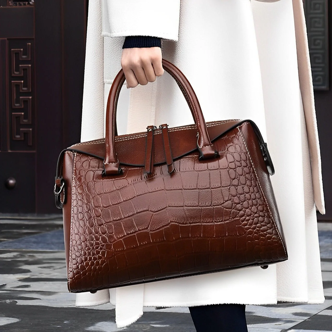 Tara Luxe Tote Bag – Stylish and Functional for Every Day - Image 4
